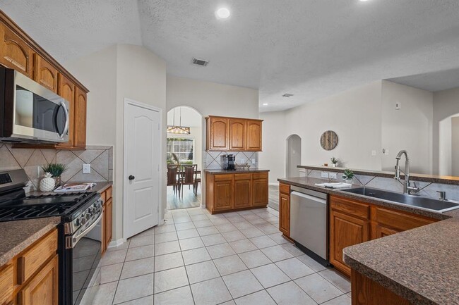 Building Photo - 4206 Wild Horse Ln