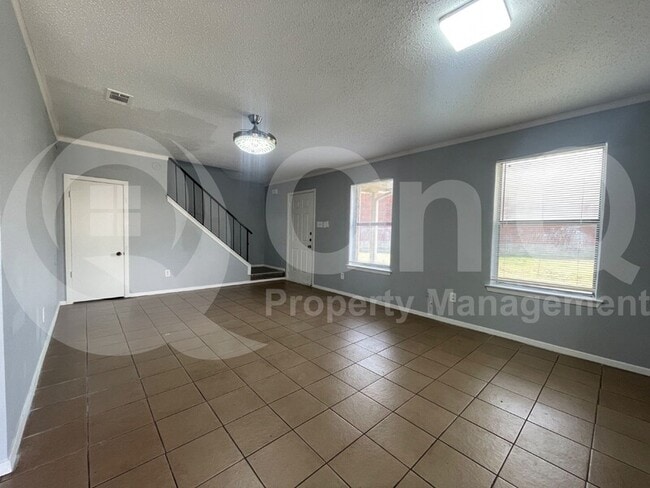 Building Photo - 3947 N Garland Ave