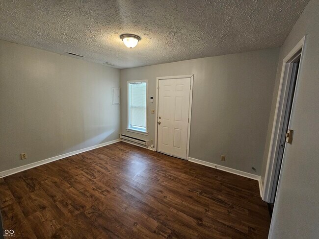 Foto del edificio - 33 Miley Ave