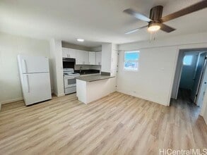 Building Photo - 1519 Alapai St