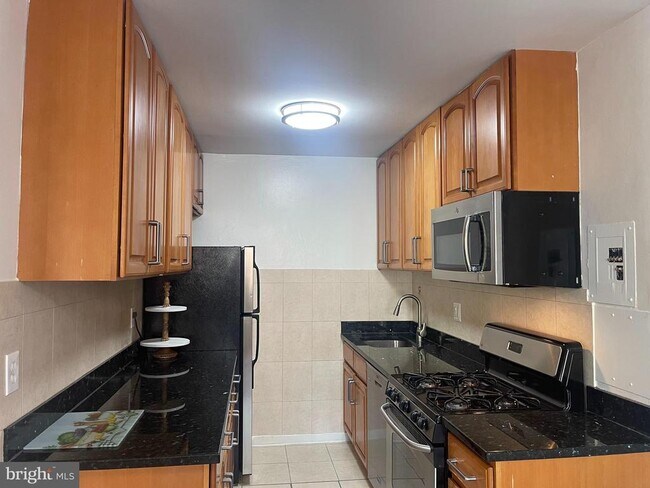 Foto del edificio - 1200 S Arlington Ridge Rd