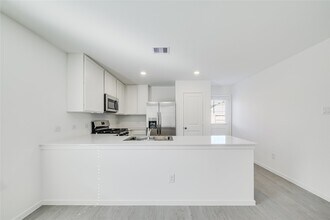 Building Photo - 1754 W Stroker Rd