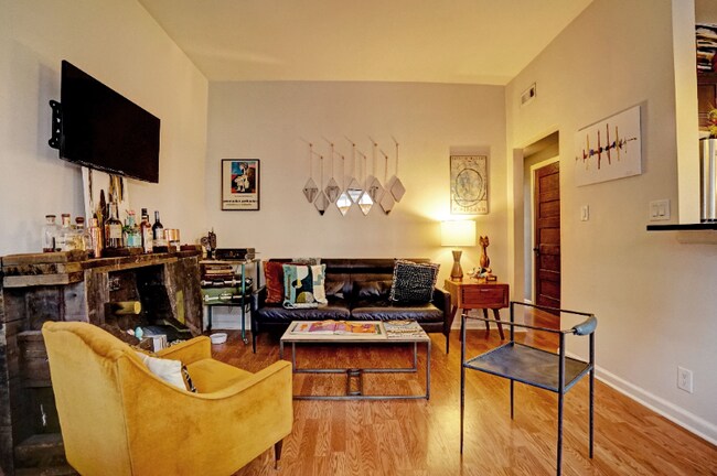 Foto del edificio - 402 N Delaware St