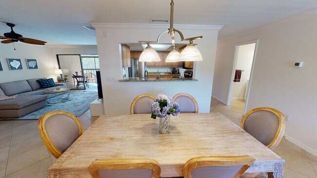 Building Photo - 2749 Orchid Oaks Dr