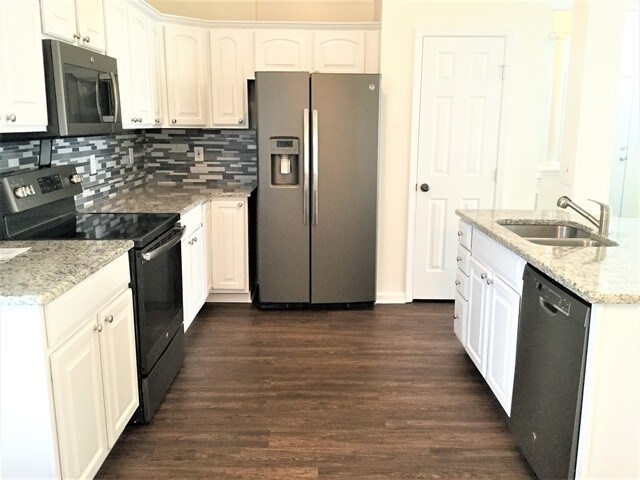 Foto del edificio - 2558 Sunberry Ln NW