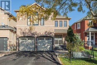 Building Photo - 478 Summerpark Cres