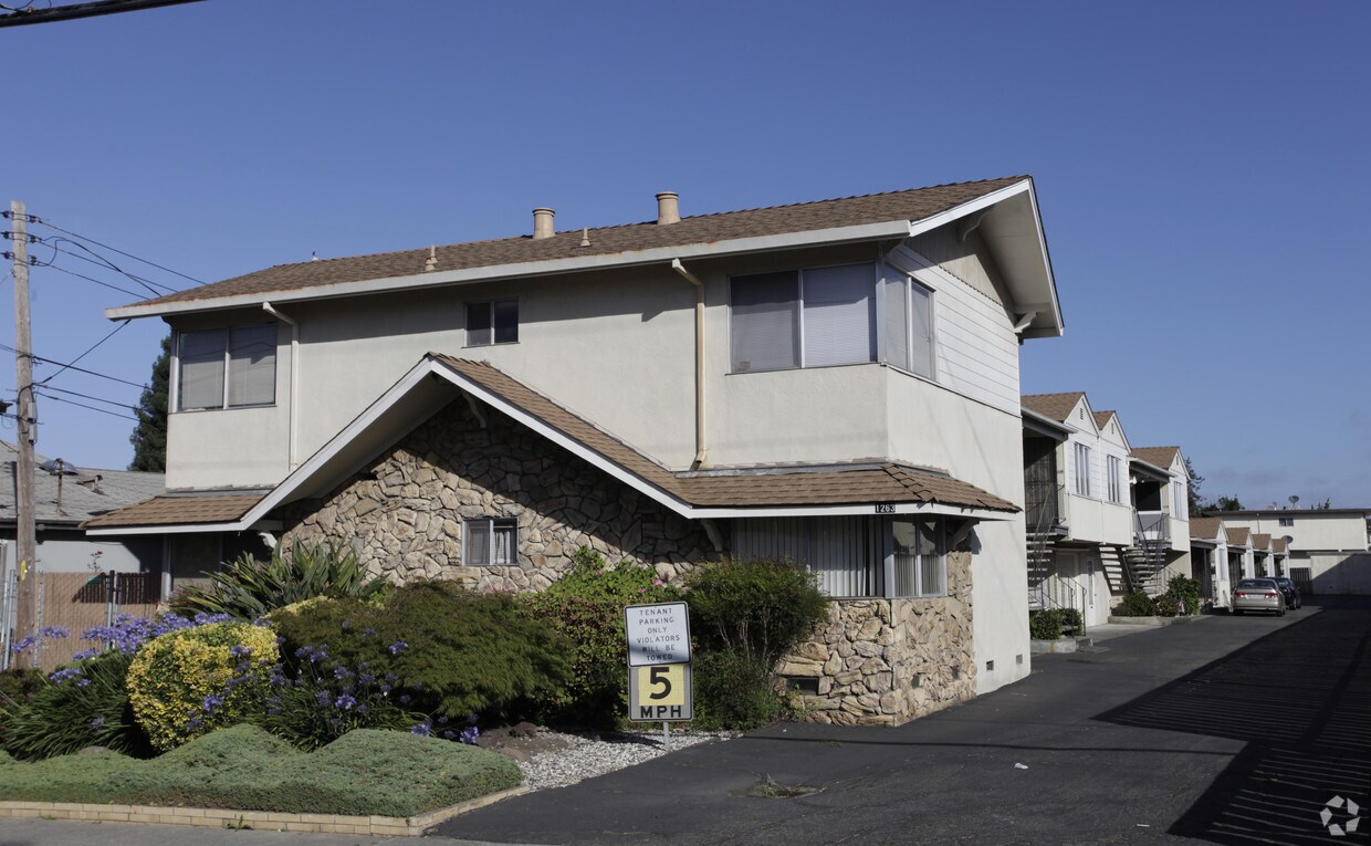 Foto del edificio - 1263 143rd Ave