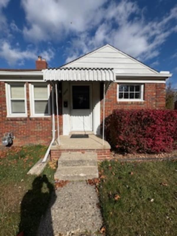 Foto del edificio - 18779 Roscommon St