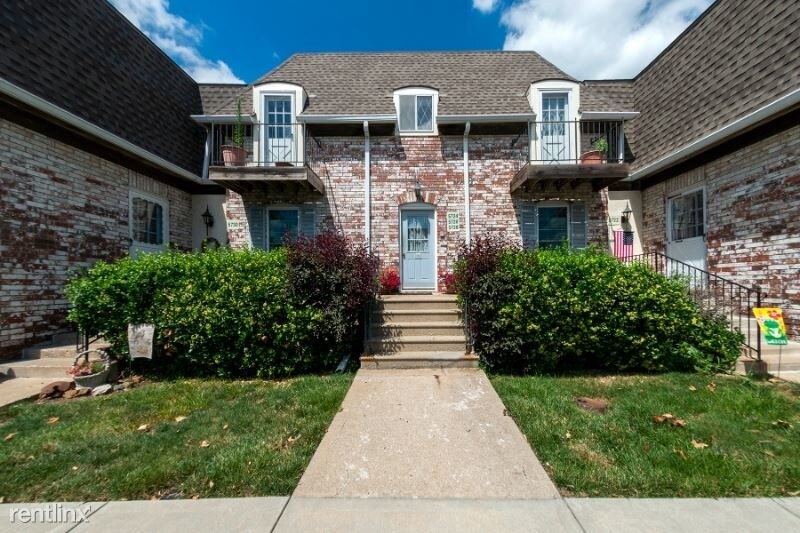 Primary Photo - 2 br, 2 bath Condo - 5724 Metcalf Ct