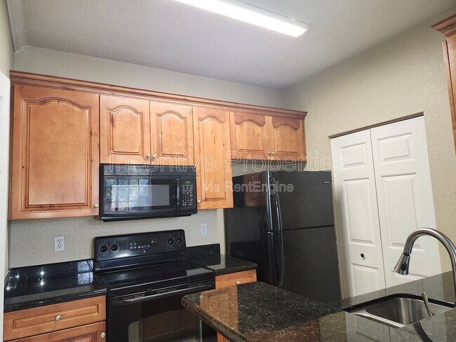 Foto del edificio - 2612 Robert Trent Jones Dr