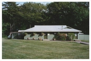 Foto del edificio - 1090 Pleasant St