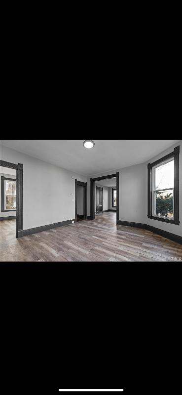 Building Photo - 215 Sabine St