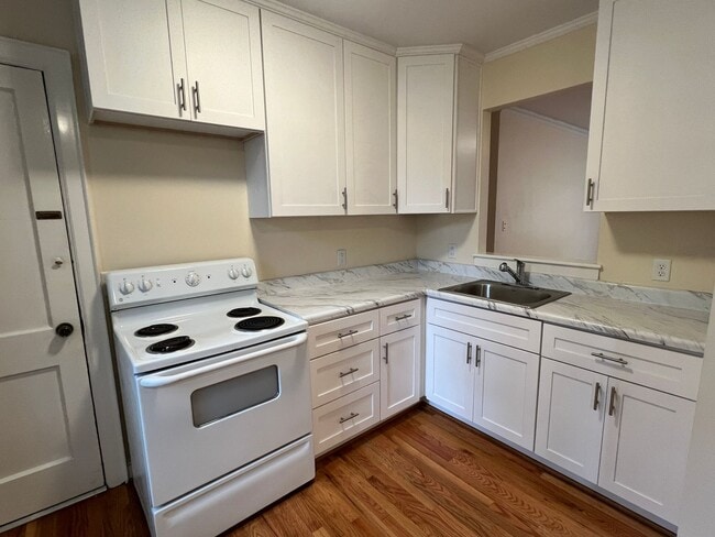 Building Photo - Charming 1-Bedroom Unit is Historic Wilmin...