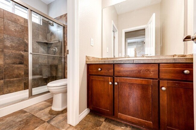 Building Photo - Beautiful 5bd 4ba single family home for rent in desirable Highlands Ranch CO 80103