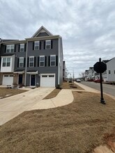 Building Photo - 2553 Ellen Ave