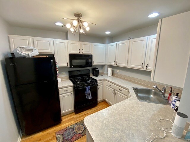 Foto del edificio - 481 River Bend Rd