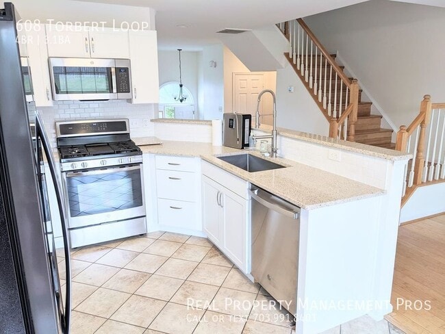 Building Photo - 608 Torbert Loop