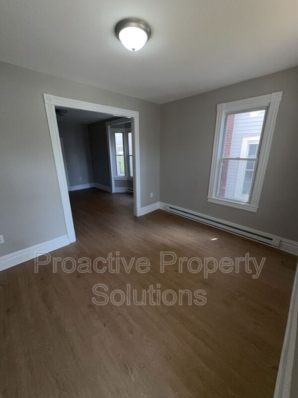 Foto del edificio - 327-329 S 10th St