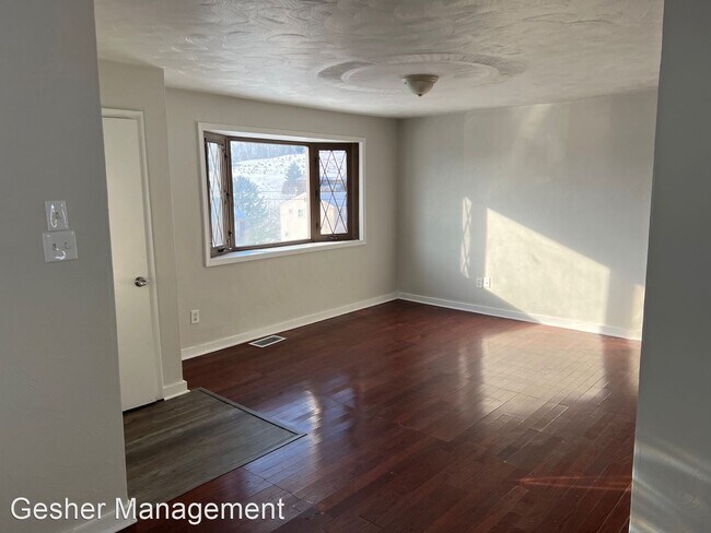 Building Photo - 2 br, 1 bath House - 1309 Coronado Rd