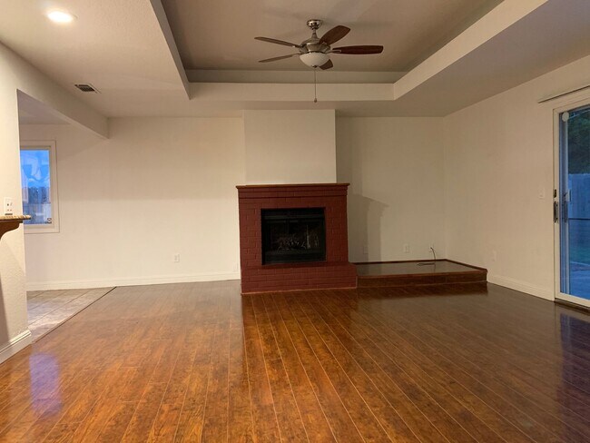 Foto del edificio - GRANITE BAY ~ HOME FOR RENT!