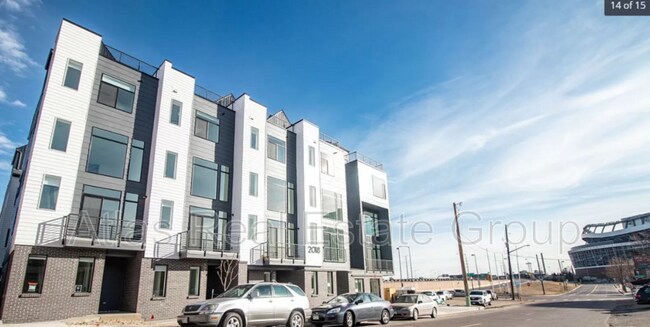 Building Photo - 2016-2018 N Bryant St