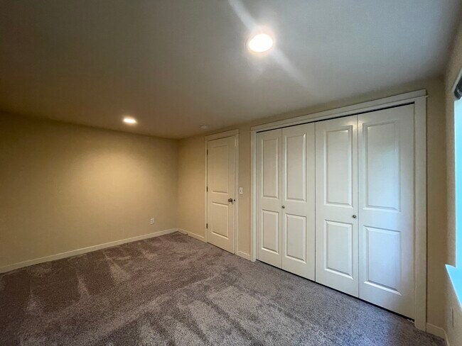 Foto del edificio - 3658 Whitman Ave N