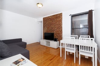 Building Photo - 335 E 94th St