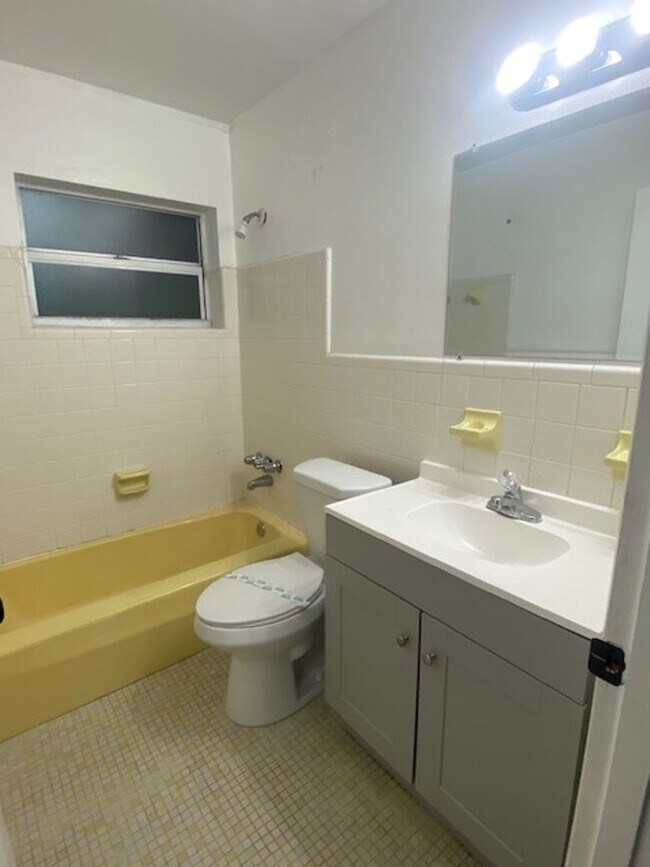 Foto del edificio - 3 Bed 2 Bath Home | Fenced Yard | Pet Frie...