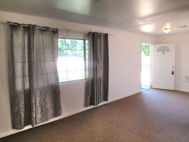 Foto del edificio - 29840 Landau Blvd