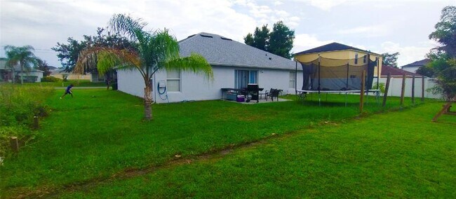 Foto del edificio - 672 Bluebill Ct