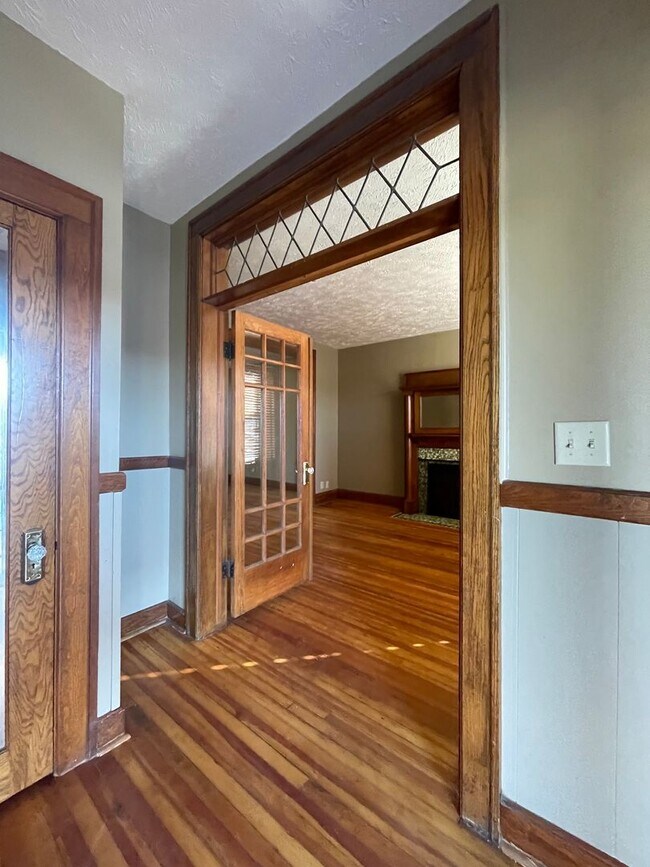 Foto del edificio - Spacious 2 Bedroom Townhouse!