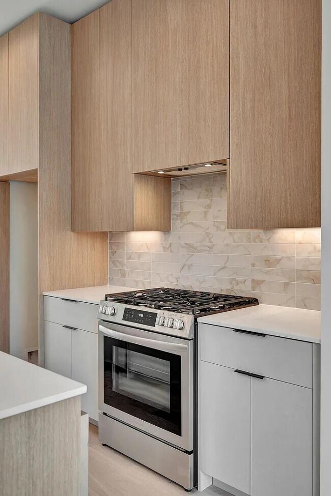 Photo - 1263 John St Townhome