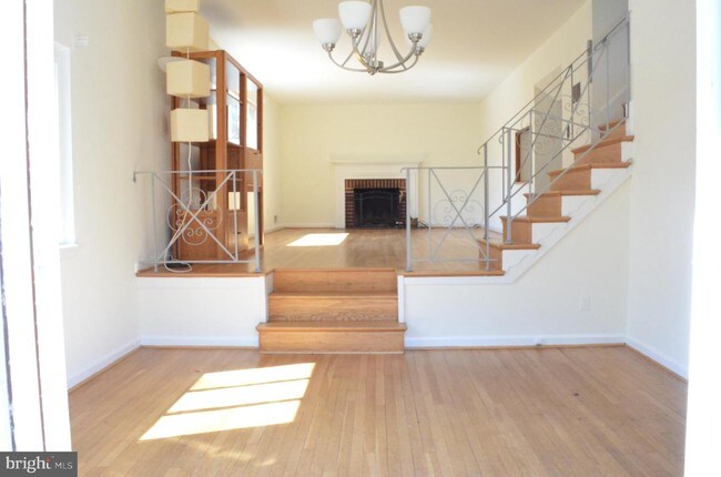 Building Photo - 1600 Tilton Dr