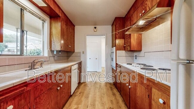 Foto del edificio - 4729 Montgomery Dr