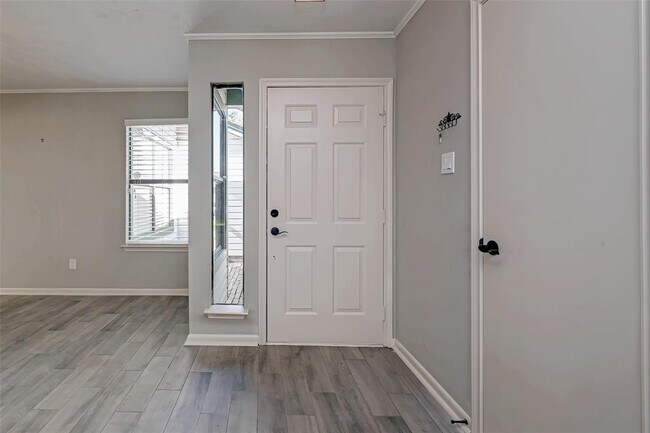 Building Photo - 13407 Gerrards Cross Dr