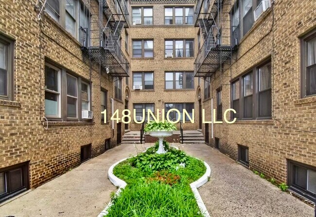 Foto del edificio - 148 37th St