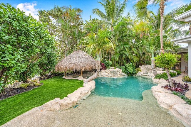 Building Photo - 1606 NE 18th Ave