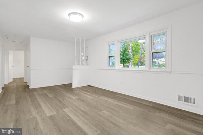 Foto del edificio - 7555 Park Ln