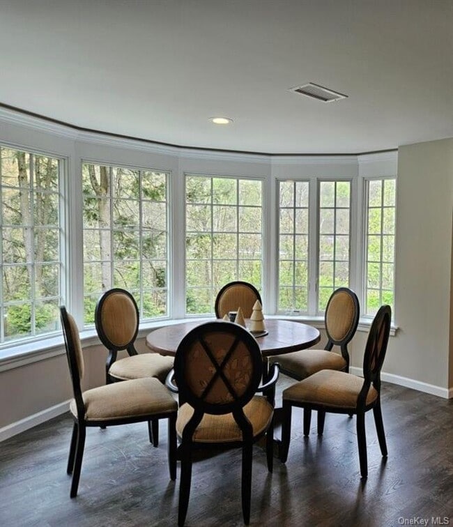 Building Photo - 309 Succabone Rd