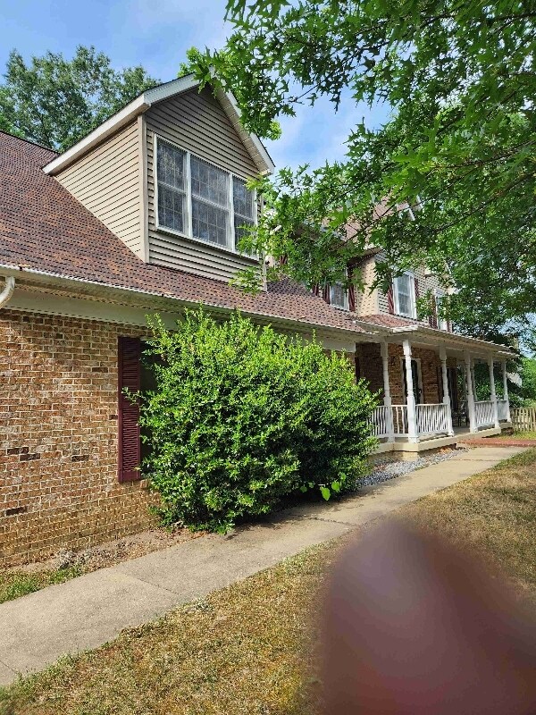 1801 Catherine Fran Dr, Accokeek, MD 20607 Room for Rent in Accokeek