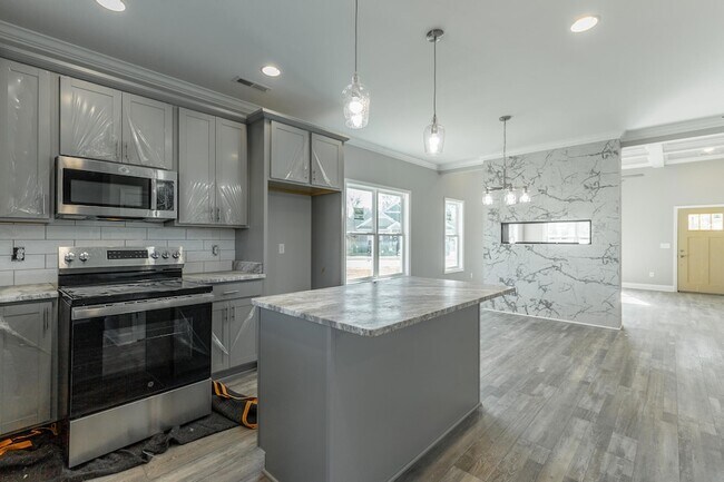 Foto del edificio - 5085 Oop Rd