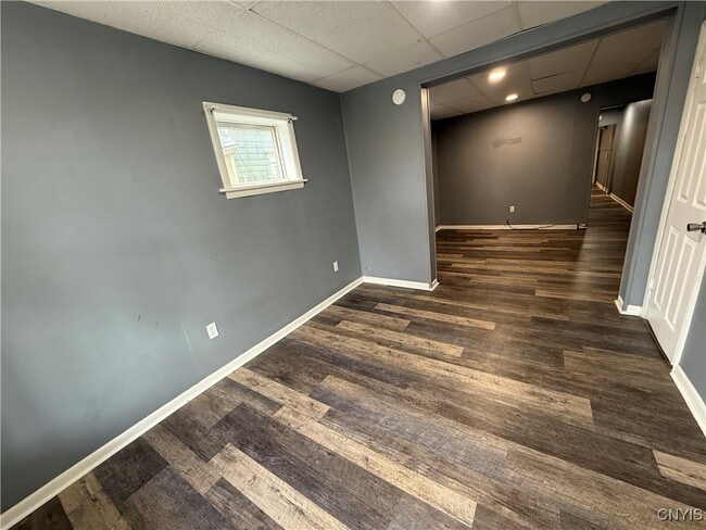 Foto del edificio - 221.5 Lakeview Ave