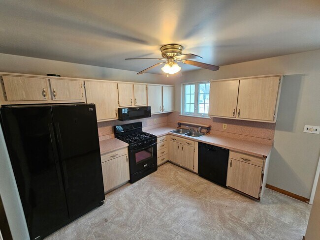 Foto del edificio - 1317 Garfield Dr