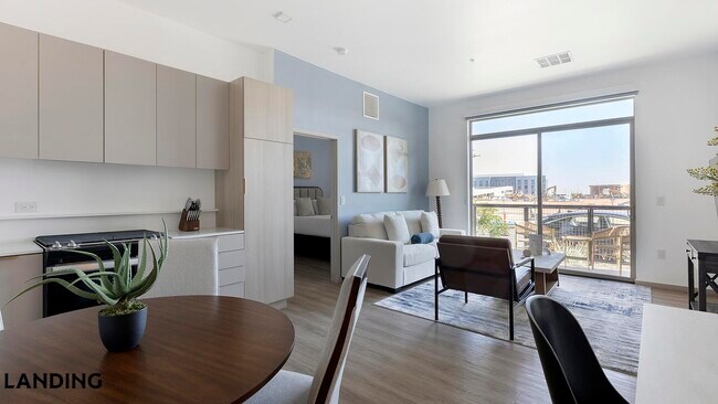 Foto del edificio - 8475 Michael Cherry Ave