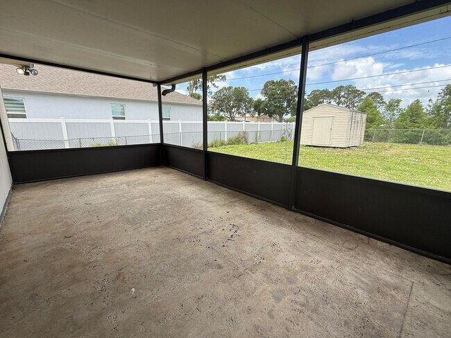 Foto del edificio - 206 SW N Quick Cir