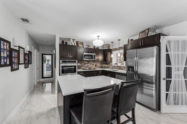 Building Photo - 517 Ibis Dr