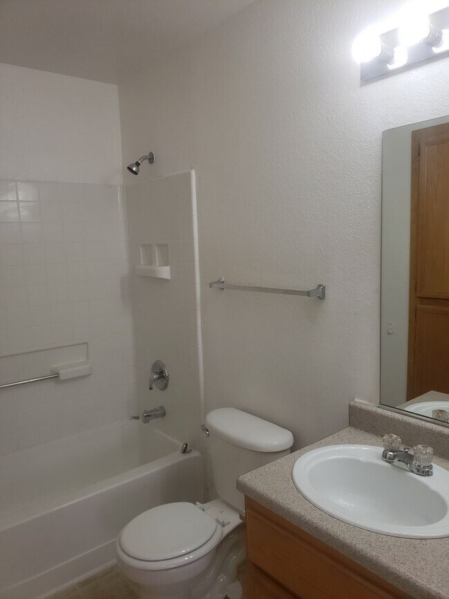 Foto del edificio - 4730 E Craig Rd