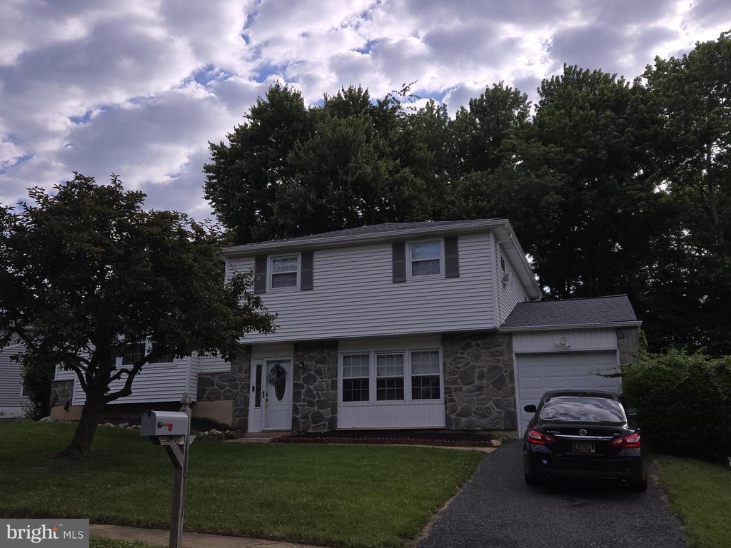 Primary Photo - 41 Sturbridge Dr