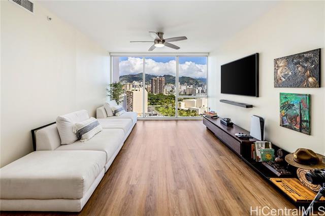 Foto del edificio - 888 Kapiolani Blvd