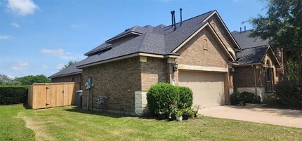 Building Photo - 4003 Hans St